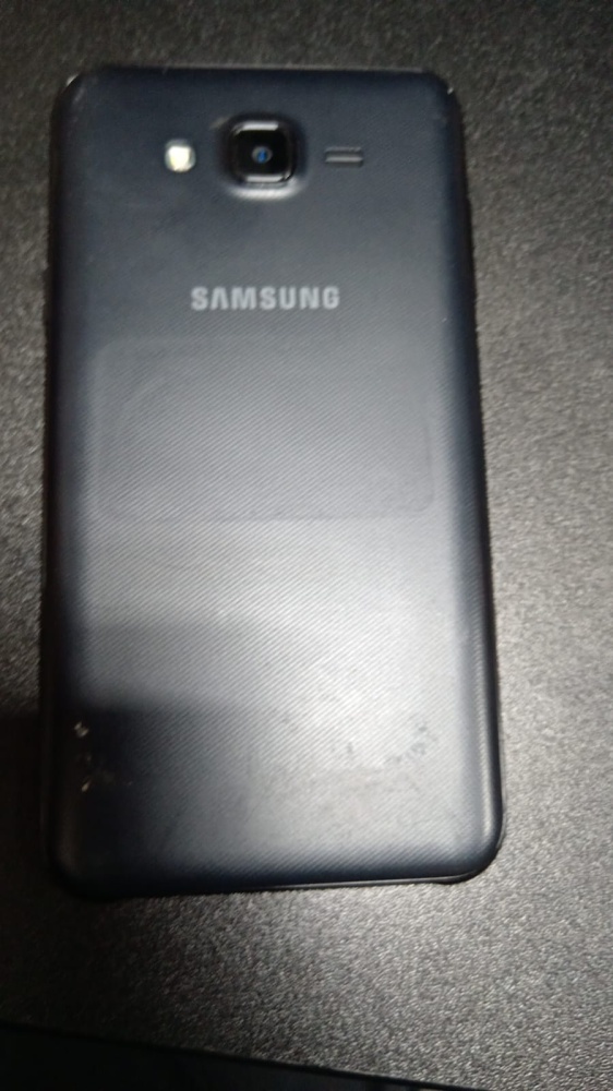 Смартфон Samsung J7 NEO