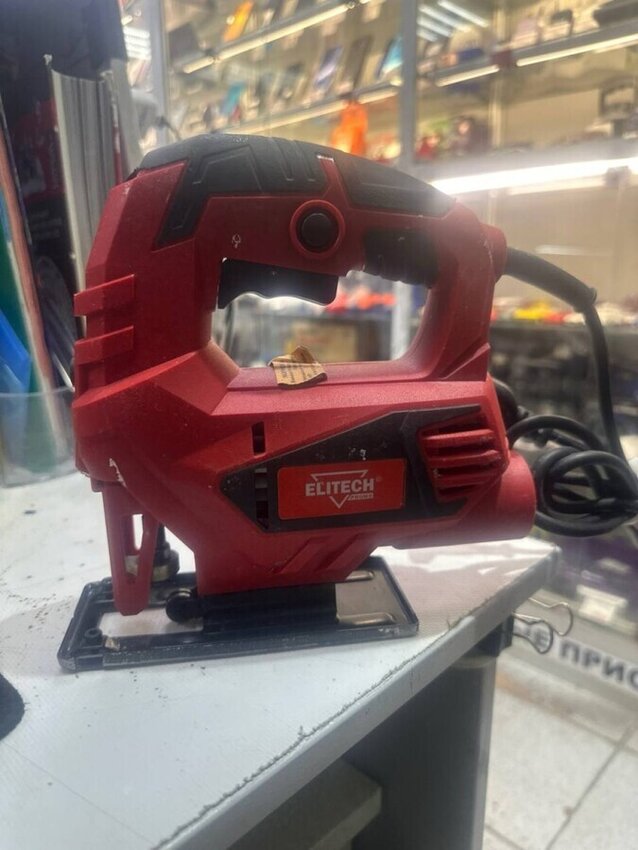 Лобзик 500в ELITECH