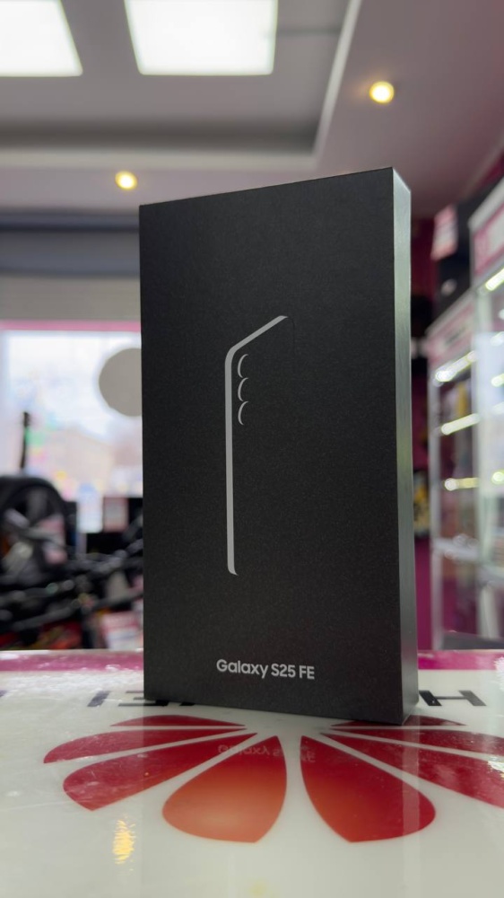 Смартфон Samsung S25 FE 8/256