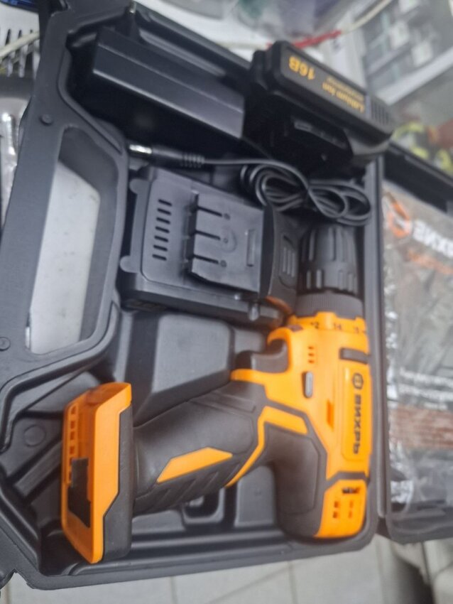 Шуруповерт Вихрь 16 В