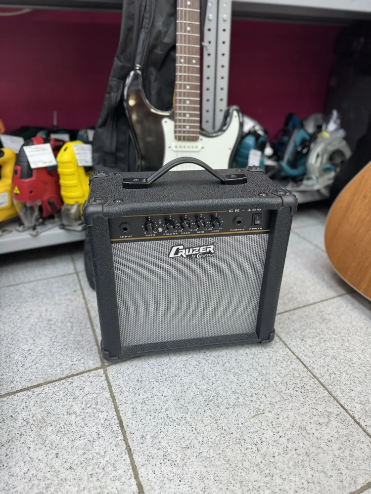 Комбо Усилитель cruzer