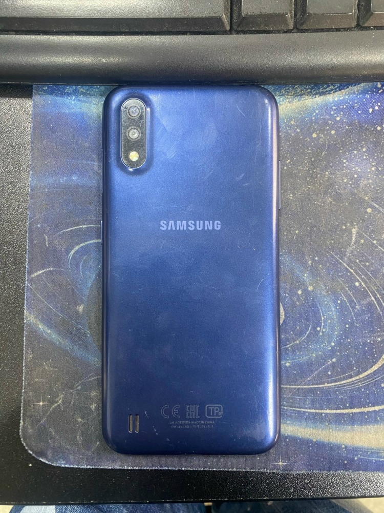 Смартфон Samsung A01 2020