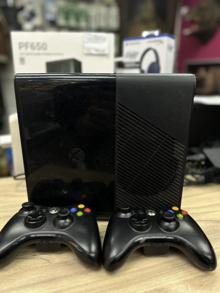 Игровая приставка XBOX 360