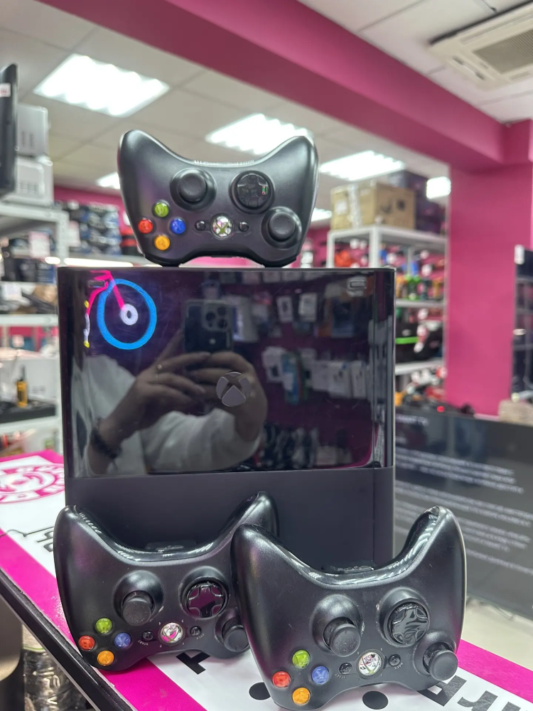 Игровая приставка прошитая  XBOX 360, 385 GB