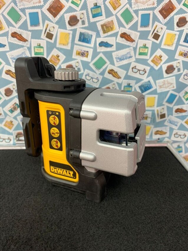 Уровень DeWalt DW089K