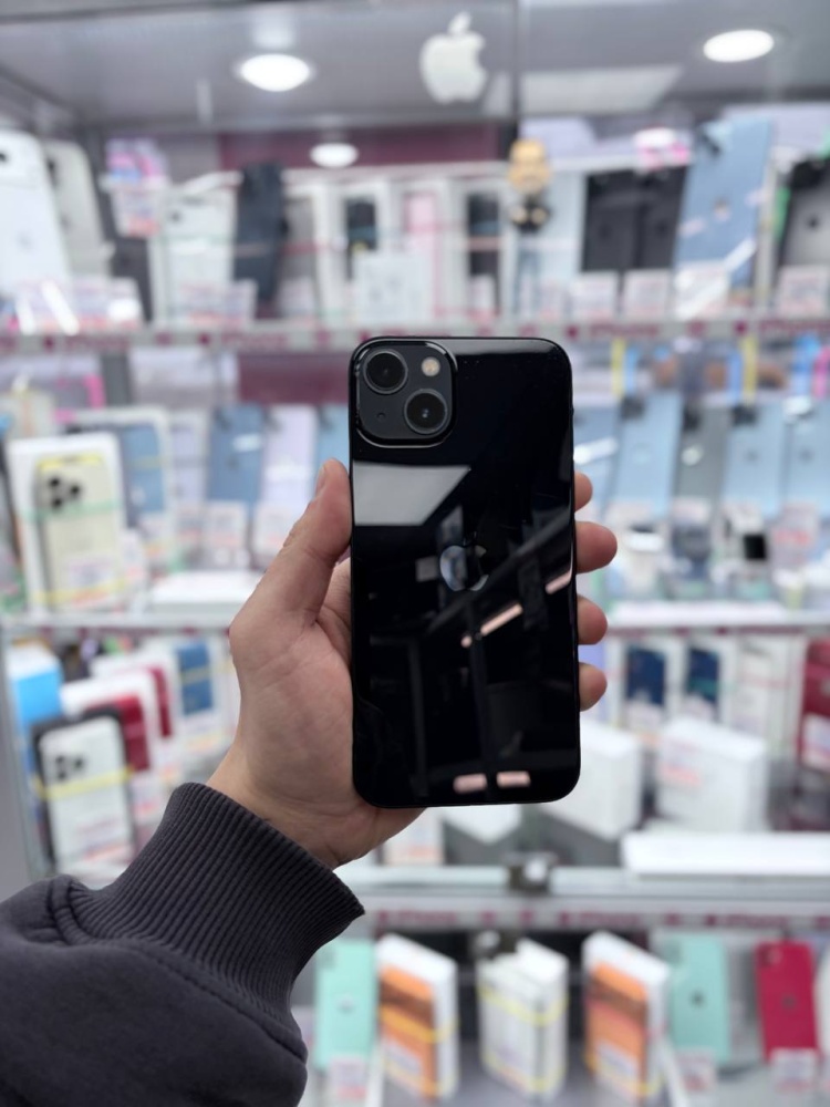 Смартфон iPhone 13 256 Gb