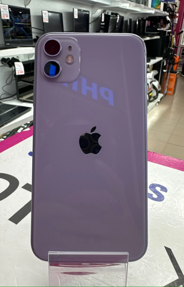 Смартфон iPhone 11 64Gb 72%