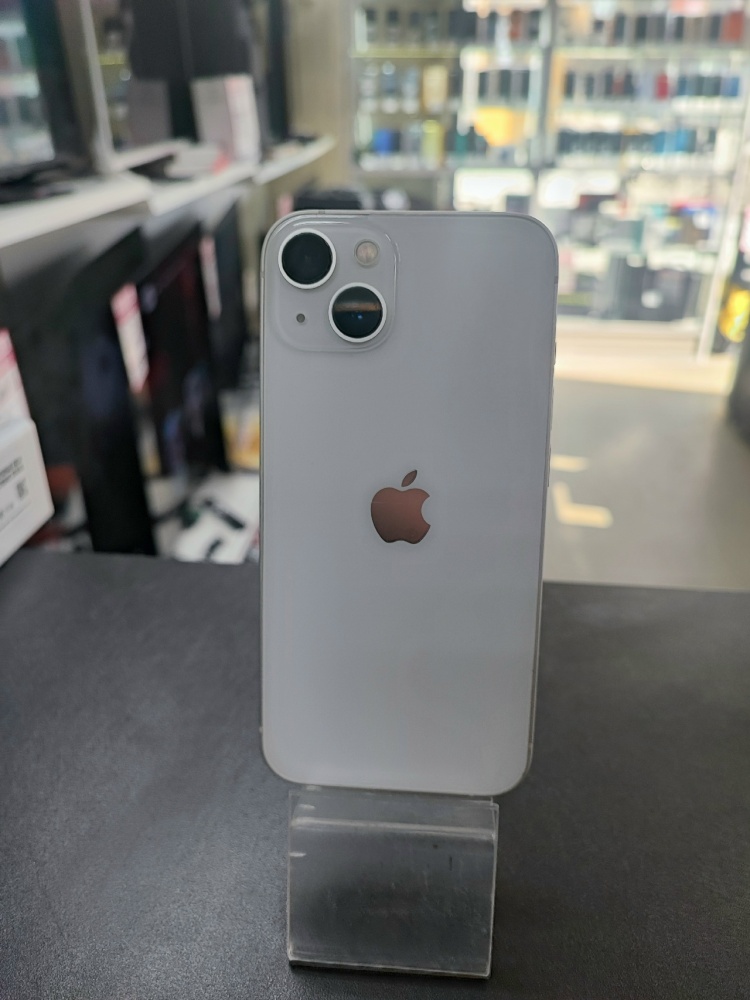 Смартфон iPhone 13 256 Gb