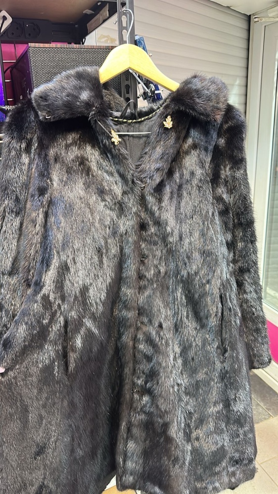 Шуба норка 46р черная