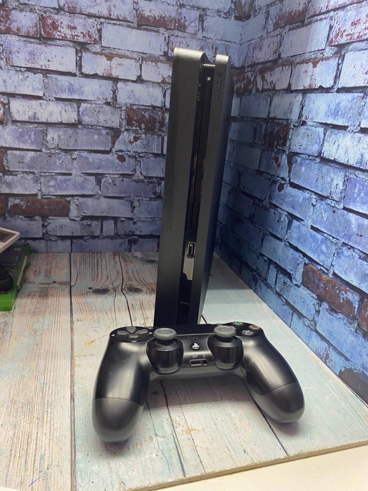 Игровая приставка Sony PlayStation 4 slim