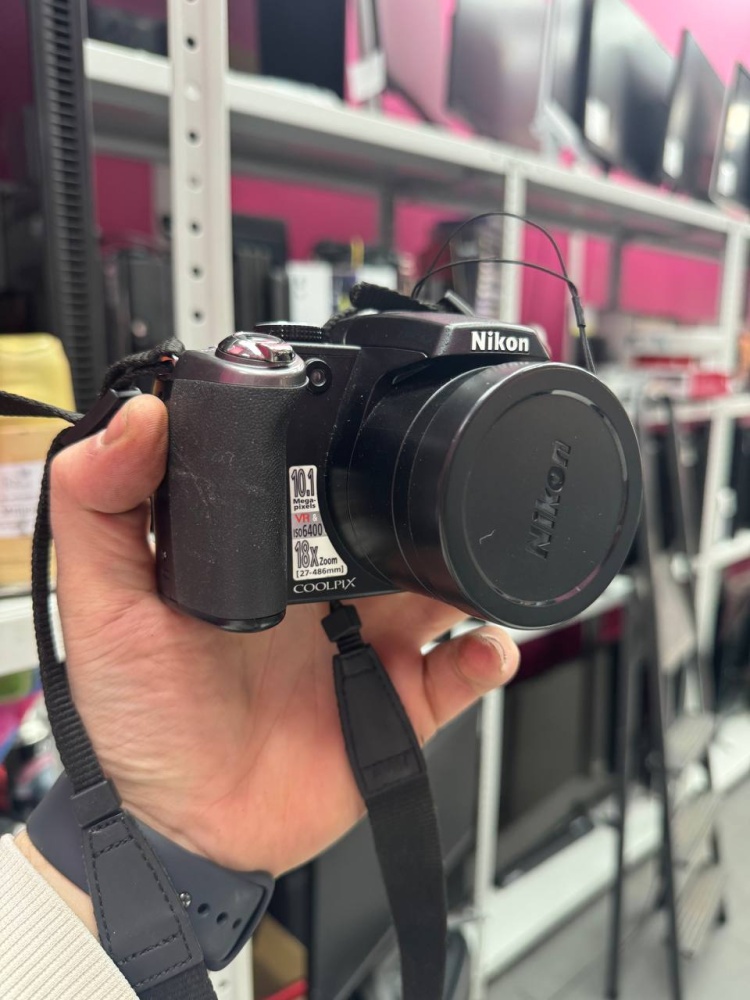 Фотоаппарат Nikon Coolpix P80