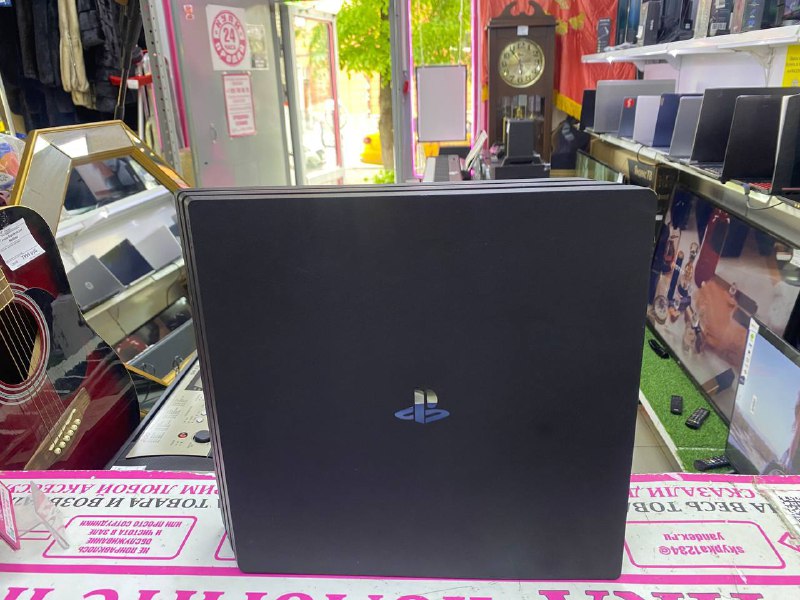 Игровая приставка Sony PlayStation 4 PRO